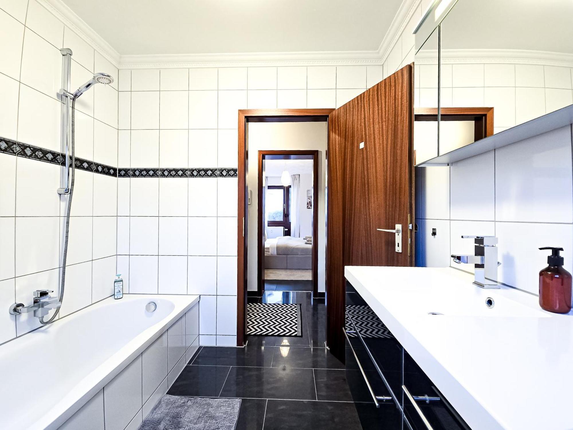 Cosy-Apartment - Glazed Balkony & Carport, 70M2 プフォルツハイム エクステリア 写真